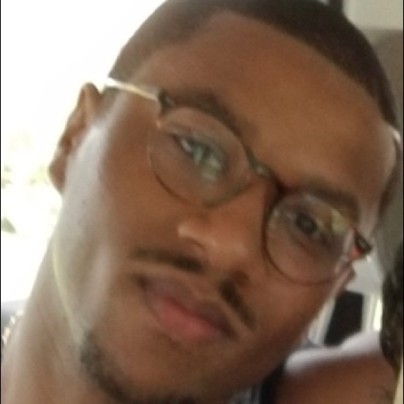 Meet your Posher, Chris - Picture 1 of 1